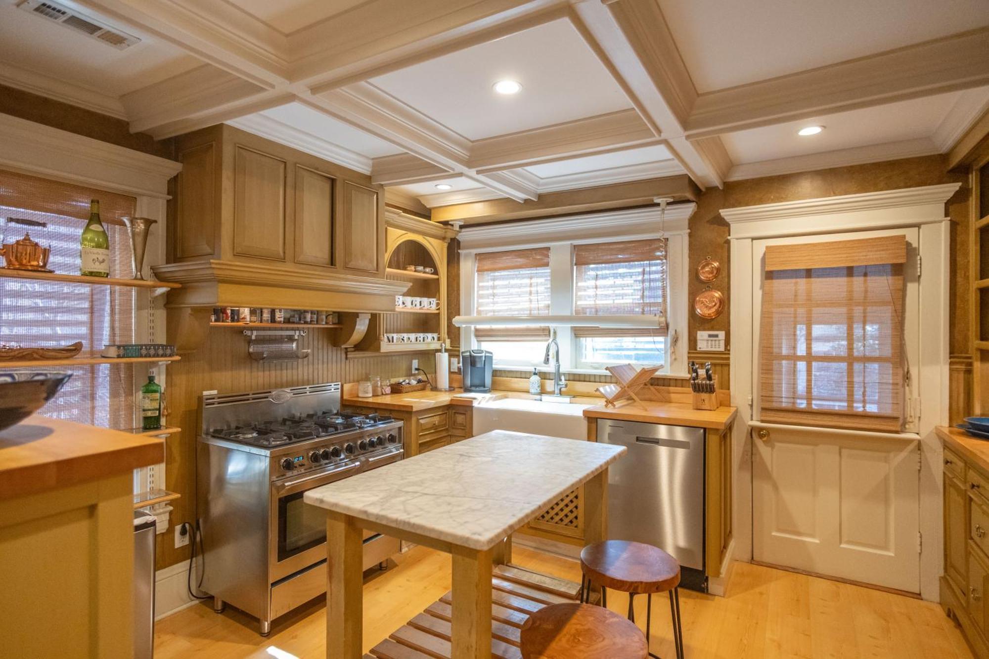 Southern Elegance In Heart Of Мемфис Екстериор снимка
